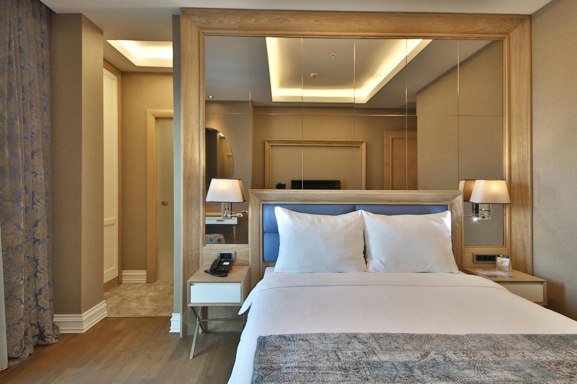 Bof Hotels Ceo Suites Atasehir Istanbul Exterior photo