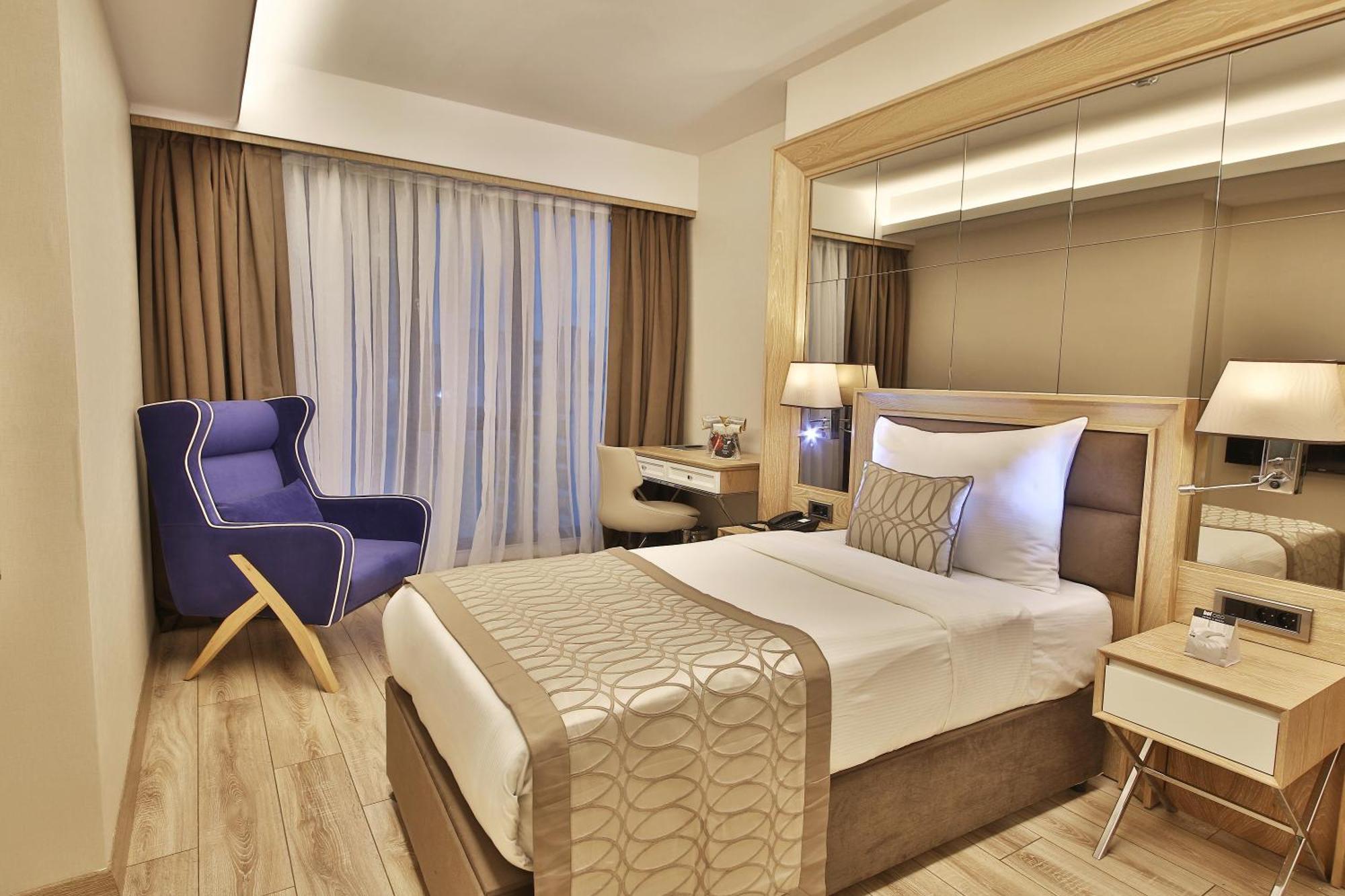 Bof Hotels Ceo Suites Atasehir Istanbul Exterior photo