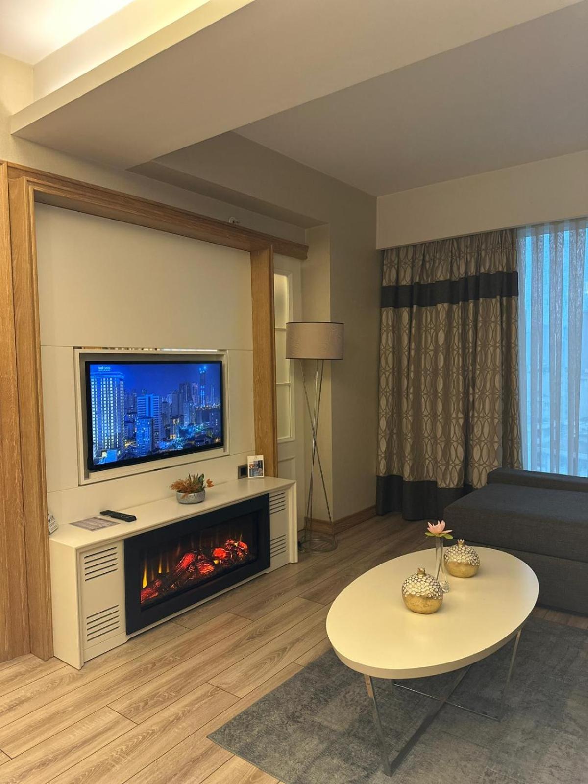 Bof Hotels Ceo Suites Atasehir Istanbul Exterior photo