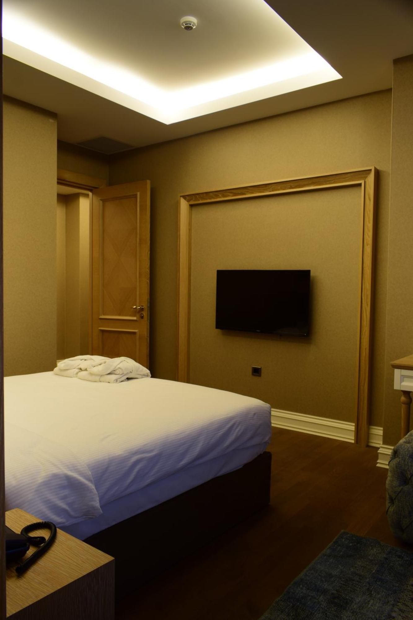 Bof Hotels Ceo Suites Atasehir Istanbul Exterior photo